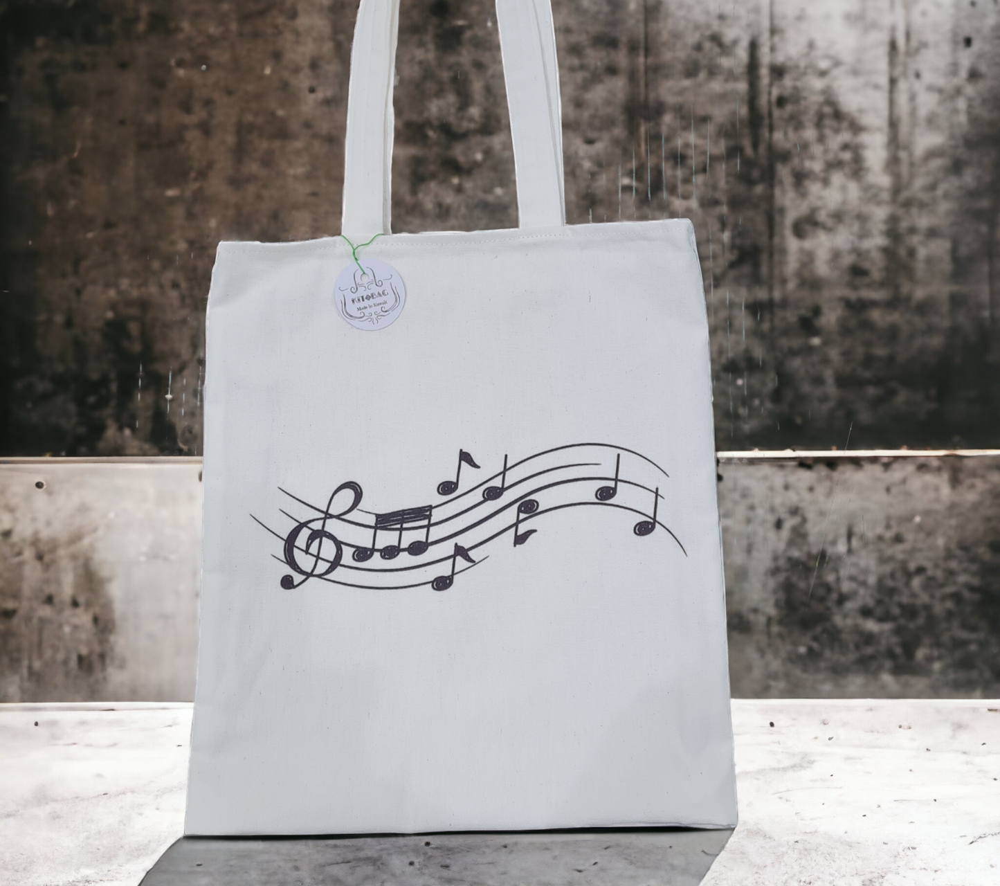 Tote bag